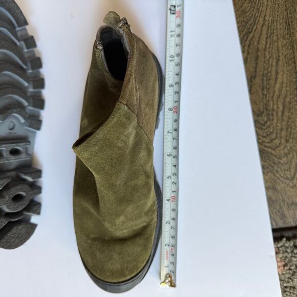 LOFINA Green Suede Lug Sole Zip Ankle Boots 6470 Euro 38 US 7.5 Italian - Picture 13 of 15